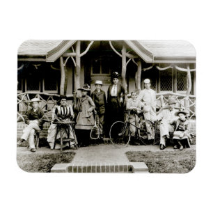 Magnet Flexible Family Group, c.1900 (b/w photo)