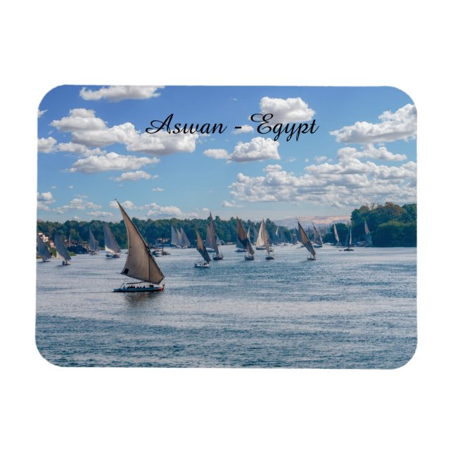 Magnet Flexible Feluccas naviguant le long du Nil - Assouan, Égypt (Horizontal)