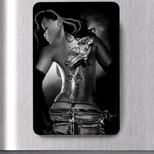 Magnet Flexible Femme au dragon tatoué noir et blanc edgy