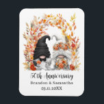 Magnet Flexible Feuille d'automne Gnome personnalisée 50e annivers<br><div class="desc">Personnalisé 50e anniversaire mariage garde l'aimant de saké avec un design avec un gnomes de mariée et de mariée et une illustration de l'arc de feuilles d'automne. Modifiez le modèle avec n'importe quelle année et message.</div>