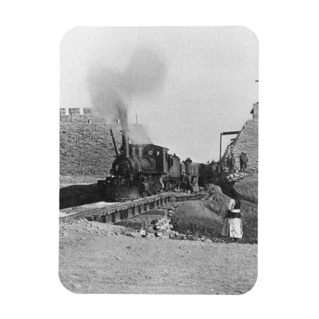 Magnet Flexible First train passing through the wall of Pékin (Vertical)