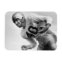 Homme jouant au football 3