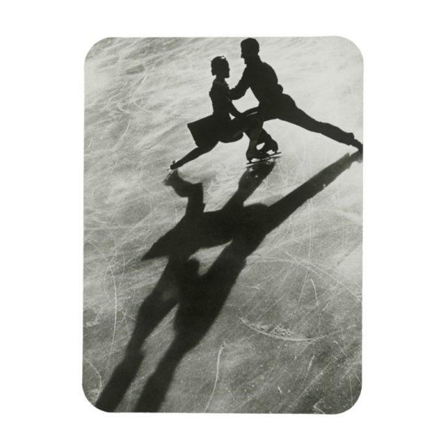 Magnet Flexible Ice skating Couple (Vertical)