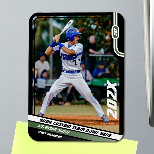 Magnet Flexible Joueur de base-ball personnalisé vert (Black Baseball Player Magnet with Custom Team Name and White Green Stripes)