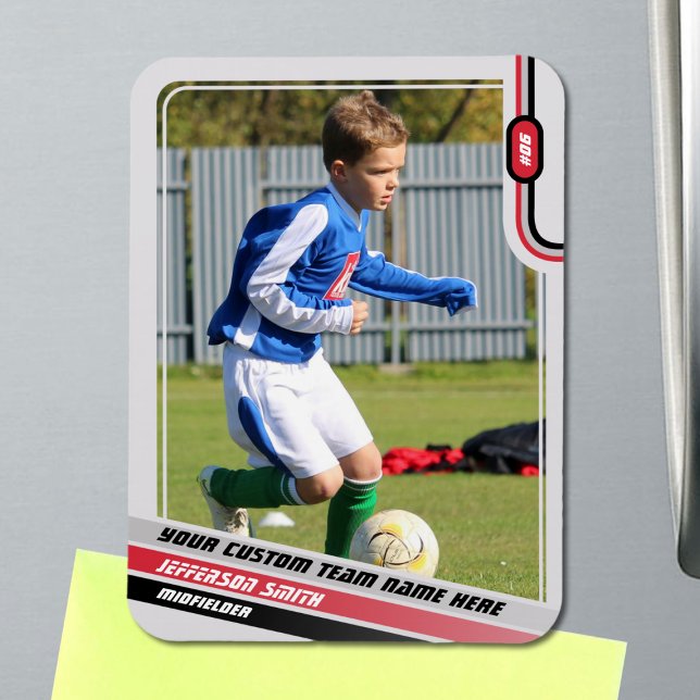 Magnet Flexible Joueur de soccer carte de commerce gris clair roug (Soccer Player Magnet in Light Grey with Custom Team Name and Red Black Elements)