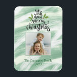 Magnet Flexible Joyeux Noël Script photo voeux de vacances<br><div class="desc">Envoyez des salutations spéciales cette année avec cet aimant festif et mignon de Noël. N'importe qui aimerait recevoir un accueil de vacances comme celui-ci. Quel gentil souvenir.</div>