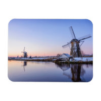 Les moulins à vent en hiver pendant le rectangle d
