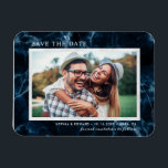 Magnet Flexible Marbre blanc bleu marine Enregistrer la photo de l<br><div class="desc">Elégant bleu marine marbre blanc enregistrer la date de l'aimant photo. Pour une personnalisation plus avancée de cette conception,  cliquez sur le lien "Customiser plus loin". Des éléments correspondants sont également disponibles</div>