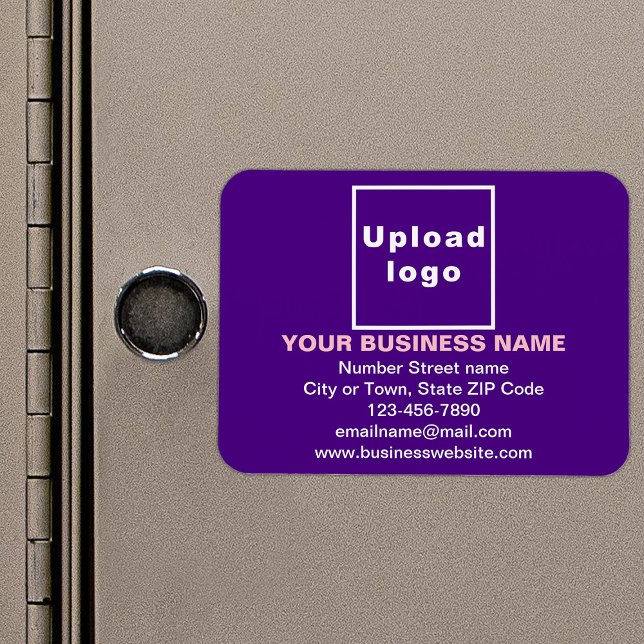 Magnet Flexible Marque commerciale sur aimant flexible rectangulai (Your business brand on purple rectangle flexible magnet as marketing material.)