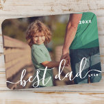 Magnet Flexible Meilleur Papa Jamais Moderne Simple Jouer Script P<br><div class="desc">Le design est composé de typographie de script moderne et ludique. Ajoutez une photo de famille.</div>