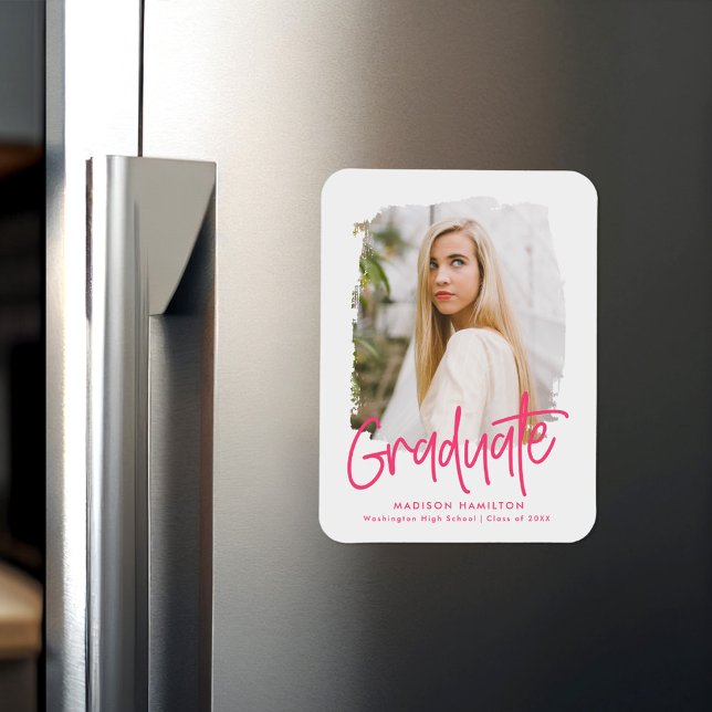 Magnet Flexible Moderne Preppy Hot Pink Script Photo Graduation (Créateur téléchargé)