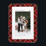 Magnet Flexible Motif rouge classique Joyeux Noël photo<br><div class="desc">Apportez une touche de joie de vacances à votre maison avec notre Aimant photo de Noël personnalisable! Parfait pour exposer des souvenirs chéris, cet aimant vous permet de le personnaliser avec votre photo festive préférée, ce qui en fait un ajout unique à votre décor de vacances. Un cadeau idéal pour...</div>