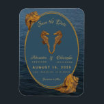 Magnet Flexible Nautical Gold Seahorse Beach Mariage Enregistrer l<br><div class="desc">Un spécial Save the Date recommandé pour un mariage à la plage. Sur l'arrière - plan d'un océan calme, dans un cadre d'or irrégulier formé par deux ovales d'or qui se chevauchent symbolisant les anneaux, au-dessus du texte. une paire de hippocampes d'or danse, formant ensemble la forme approximative d'un coeur....</div>