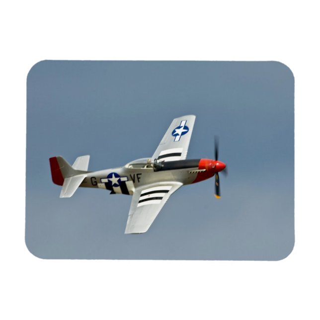 Magnet Flexible P-51D Mustang Fighter avec marquage D-Day volant (Horizontal)