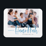 Magnet Flexible Photo Hanoukka la plus heureuse<br><div class="desc">Bonne Hanoukka ! Envoyez des voeux de vacances à vos proches avec cet aimant Happy Hanoukka écrit à la main. Il dispose de pinceau bleu calligraphie moderne. Personnalisez en ajoutant une photo, des noms, une date et un message. Cet aimant photo festif en calligraphie bleue est disponible en d'autres couleurs...</div>
