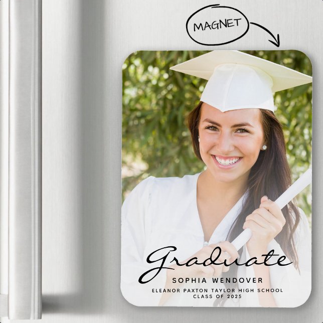 Magnet Flexible Photo White Black Script Grad Faire-part 2025 (Créateur téléchargé)