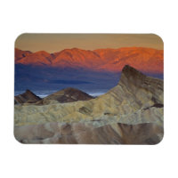 Premières lueurs du matin sur Zabriskie Point et