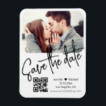 Magnet Flexible qr code moderne blanc photo mariage enregistrer la<br><div class="desc">qr code moderne écriture blanche noire arrière - plan photo mariage Enregistrer l'aimant Date,  personnalisé. vous pouvez changer la couleur et la police arrière - plan et le style.</div>