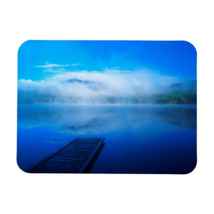 Magnet Flexible Quai sur un lac calme et brumeux, Californie