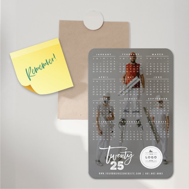 Magnet Flexible Script de brosse moderne 2023 Calendrier photo de  (Modern Brush Script 2025 Calendar Holiday Photo Flexible Magnet @ fat_fa_tin)
