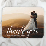 Magnet Flexible Script de mariage élégant | Cadeau Mariage avec ai<br><div class="desc">Ajoutez votre meilleure photo de mariage et message personnalisé à cet élégant aimant photo de mariage. Un souvenir spécial pour la famille et les amis.</div>