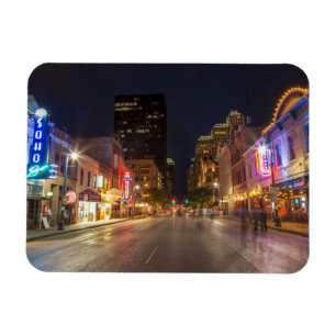 Magnet Flexible Sixième Rue À Dusk Dans Le Centre D'Austin, Texa