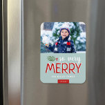 Magnet Flexible So Very Merry Holiday Photo<br><div class="desc">Magnets photos de vacances imprimés sur mesure avec des modèles simples pour la personnalisation. Ce design moderne offre un mélange festif de typographie en rouge et blanc sur un arrière - plan bleu menthe. Le libellé dit "So Very Merry". Personnalisez-le avec vos photos et ajoutez votre nom de famille et...</div>