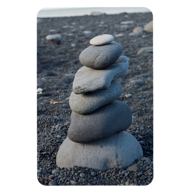 Magnet Flexible Tas de rochers gris sur la plage (Vertical)