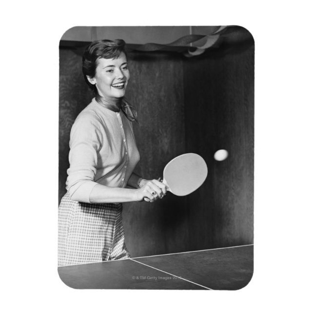 Magnet Flexible Une Femme Jouant Au Tennis De Table (Vertical)