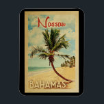Magnet Flexible Vintage voyage Nassau Palm Tree<br><div class="desc">Un imprimé d'art moderne de Nassau Bahamas,  d'un style unique et rétro du milieu du siècle,  dans un style d'affiche de voyage vintage. Il dispose d'un palmier incurvé sur une plage de sable avec l'océan sous un ciel bleu nuageux.</div>