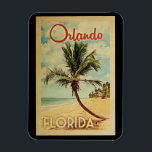 Magnet Flexible Vintage voyage Orlando Palm Tree<br><div class="desc">Un imprimé d'art moderne Orlando Florida d'époque rétro dans un style d'affiche de voyage vintage. Il dispose d'un palmier incurvé sur une plage de sable avec l'océan sous un ciel bleu nuageux.</div>