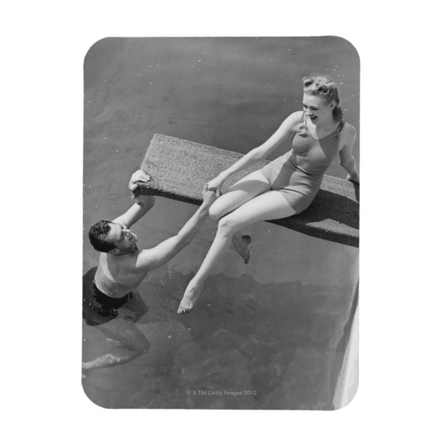 Magnet Flexible Woman on diving board (Vertical)