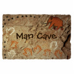 Magnet Photo Sculpture Grotte Man - Art de la grotte glaciaire<br><div class="desc">Des empreintes de mains peintes et un mammouth laineux comme on peut le trouver à l'intérieur d'une grotte. La lecture de texte personnalisable,  Man Cave" apparaît également.</div>