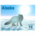 Magnet Photo Sculpture Renard arctique - Alaska Postage<br><div class="desc">Blanc sur blanc. Un timbre-poste de 10 Nugget émis par une nation mythique indépendante de l'Alaska. Comprend une peinture numérique d'un renard arctique, Vulpes lagopus, sur la glace polaire. Le soleil est planté bas dans le ciel arctique bleu vif. Ne regardez pas au soleil car il peut nuire à vos...</div>