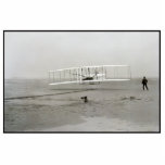 Magnet Photo Sculpture Wright Brothers Flyer First Plane Flight Aviation<br><div class="desc">Le prospectus Wright a été une invention de 1903 par les frères Orville Wright et Wilbur Wright. Le premier vol d'avion motorisé d'un avion a eu lieu le 17 décembre 1903 près de Kitty Hawk, en Caroline du Nord. Cette oeuvre est du domaine public aux États-Unis parce qu'elle a été...</div>