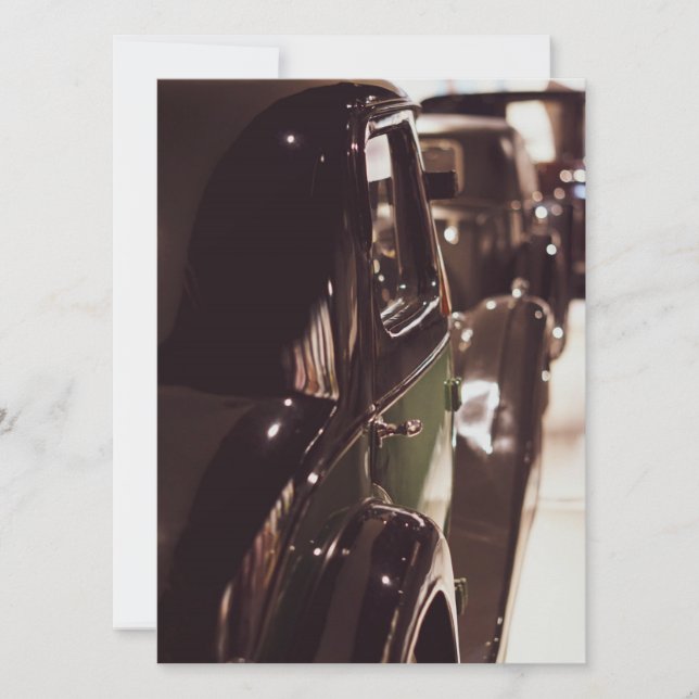 Magnifique showroom de voitures classiques vintage (Devant)