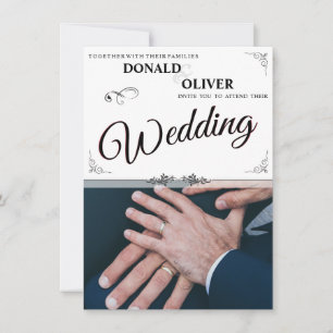 Mains d'un couple gay de mariage avec des anneaux