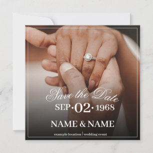 Mains d'un couple Mariage coloré avec anneau