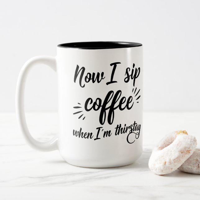 Maintenant, je sirote du café quand je suis Mug Th (Avec donut)
