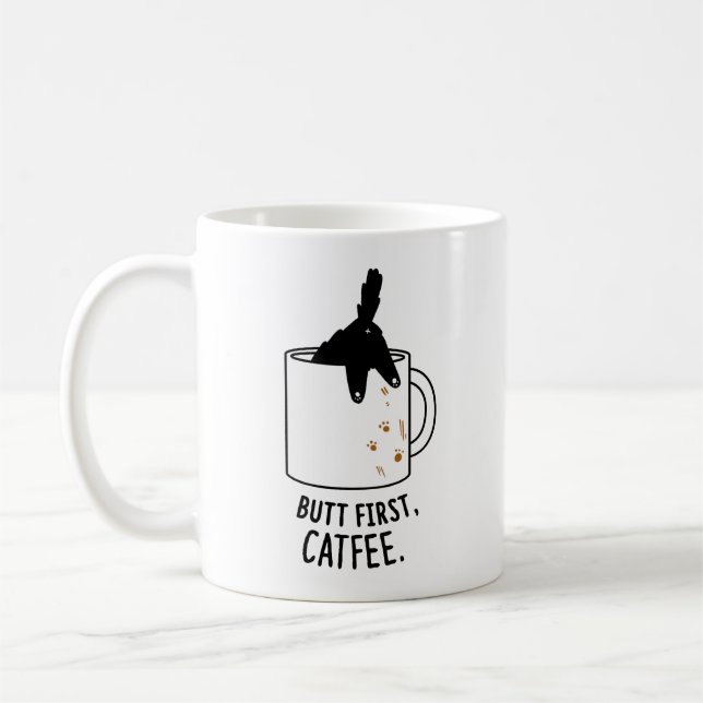 Mais d'abord, la chatte libre de chats Mug (Gauche)