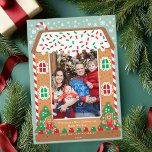 Maison de pain d'épices Photo famille de vacances<br><div class="desc">Souhaitez à vos proches un Joyeux Noël avec cette maison en pain d'épices Conception de photos de famille de vacances. Vous pouvez customiser plus loin en cliquant sur le bouton "PERSONNALISER". Image d'espace fournie par Pexels et n'est PAS à vendre remplacer par vos propres photos.</div>