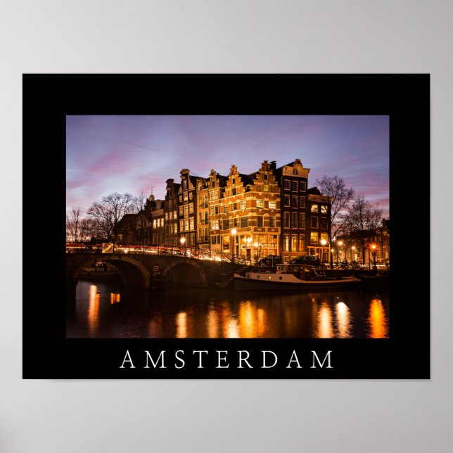 Maisons de canal d'Amsterdam au crépuscule affiche (Devant)