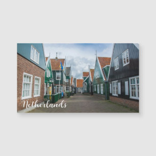 Maisons traditionnelles en bois dans le village de