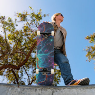 Maîtrise des motifs colorés : skateboard unique