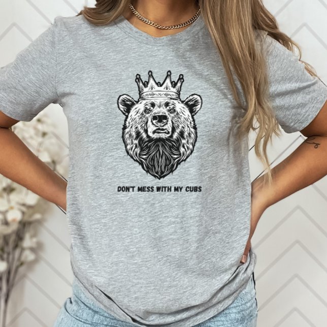 Mama Bear ne manque pas de T-shirt Femme avec My C (Créateur téléchargé)