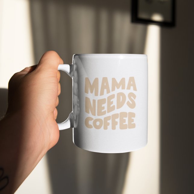 Maman a besoin d'une tasse de café (Créateur téléchargé)