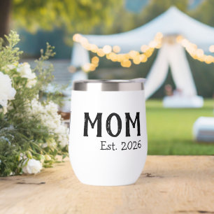 Maman a établi un nouveau cadeau pour maman