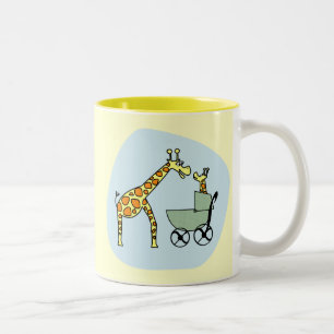Maman de girafe et tasse de bébé