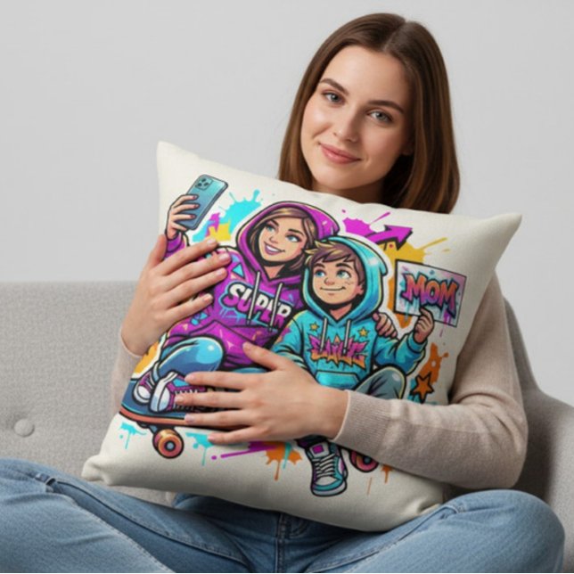 Maman et fils skateurs : Coussin d'art graffiti vi (Créateur téléchargé)