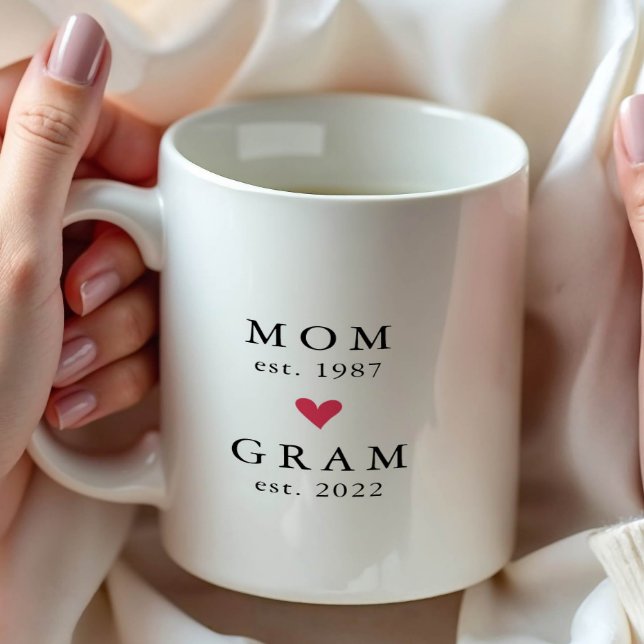 Maman Moderne | Année de Gram. Tasse à café (Créateur téléchargé)